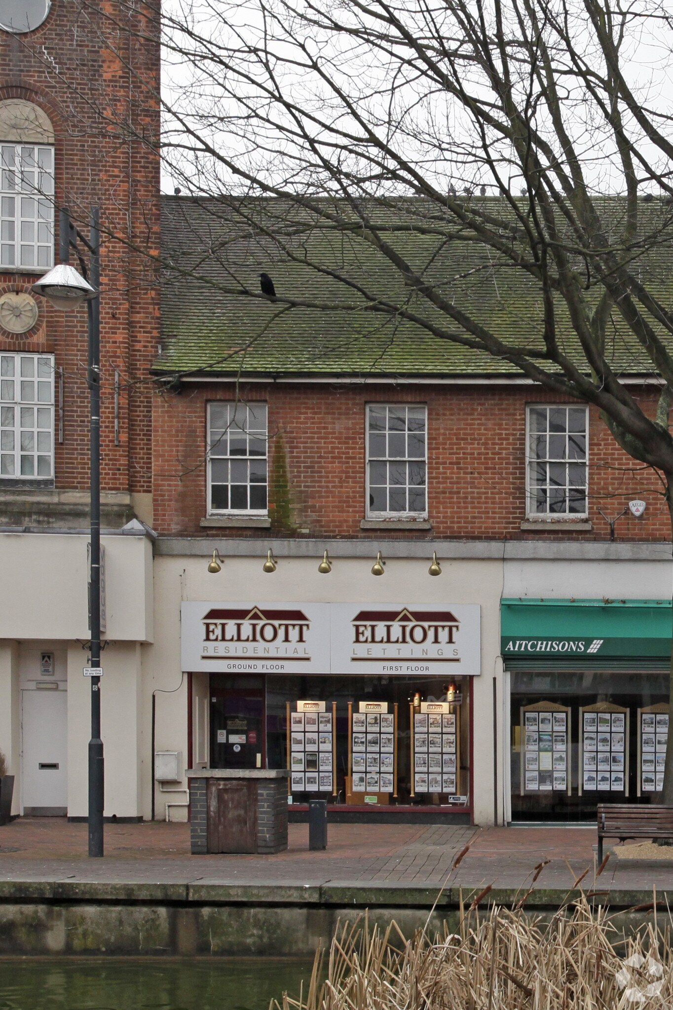 133 The Parade, Watford for sale Primary Photo- Image 1 of 1