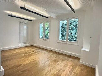 More details for 42 Rue De Bassano, Paris - Office to Rent