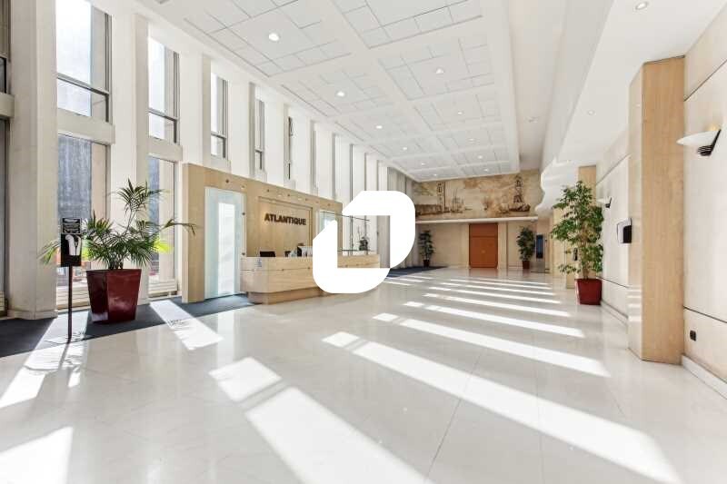 1-9 Place De La Pyramide, Puteaux to rent - Lobby - Image 2 of 6