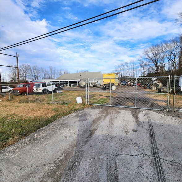 4995 Caratoke Hwy, Coinjock, NC for sale - Primary Photo - Image 1 of 2