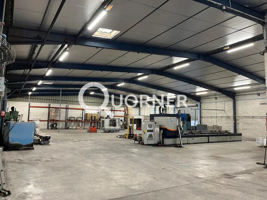 Location Commerce 398 m² - Photo 1