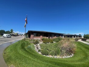 6649 S Paris St, Centennial, CO for rent Building Photo- Image 1 of 34