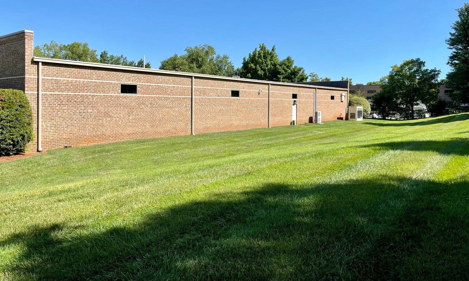 4120 Beechwood Dr, Greensboro 27410 Flex for Rent UK