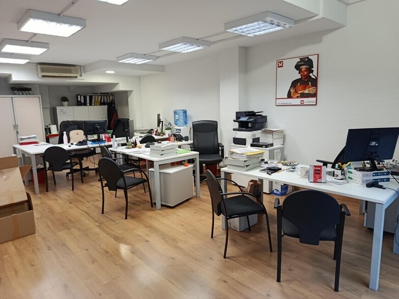 Carretera de Barcelona, 41, Viladecans, Barcelona for sale - Interior Photo - Image 2 of 2