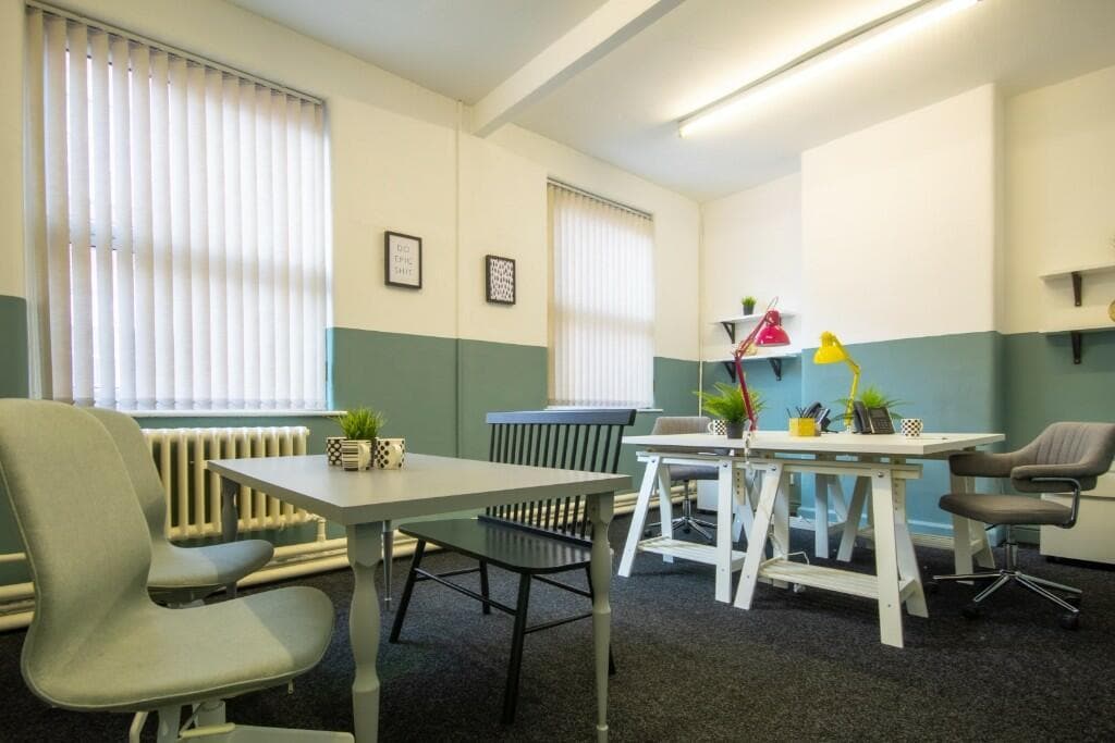 Fieldhouse Rd, Rochdale to rent Interior Photo- Image 1 of 3