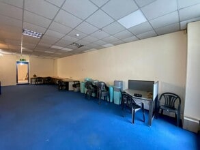 40-42 Hanbury Rd, Bargoed to rent Interior Photo- Image 2 of 2