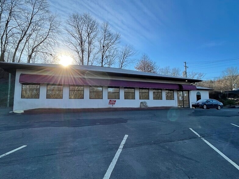 1190 Sans Souci Pky, Hanover Township, PA for sale - Primary Photo - Image 1 of 1