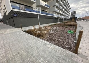 Retail in Badalona, Barcelona to rent Interior Photo- Image 2 of 11
