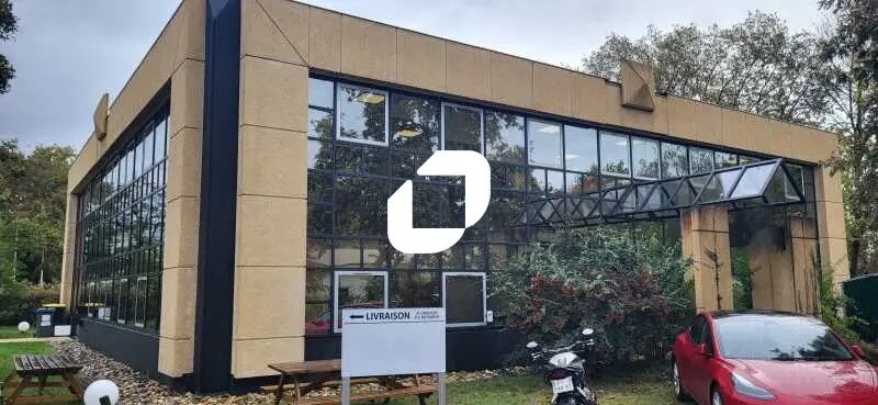 Office in Pessac to rent Building Photo- Image 1 of 12