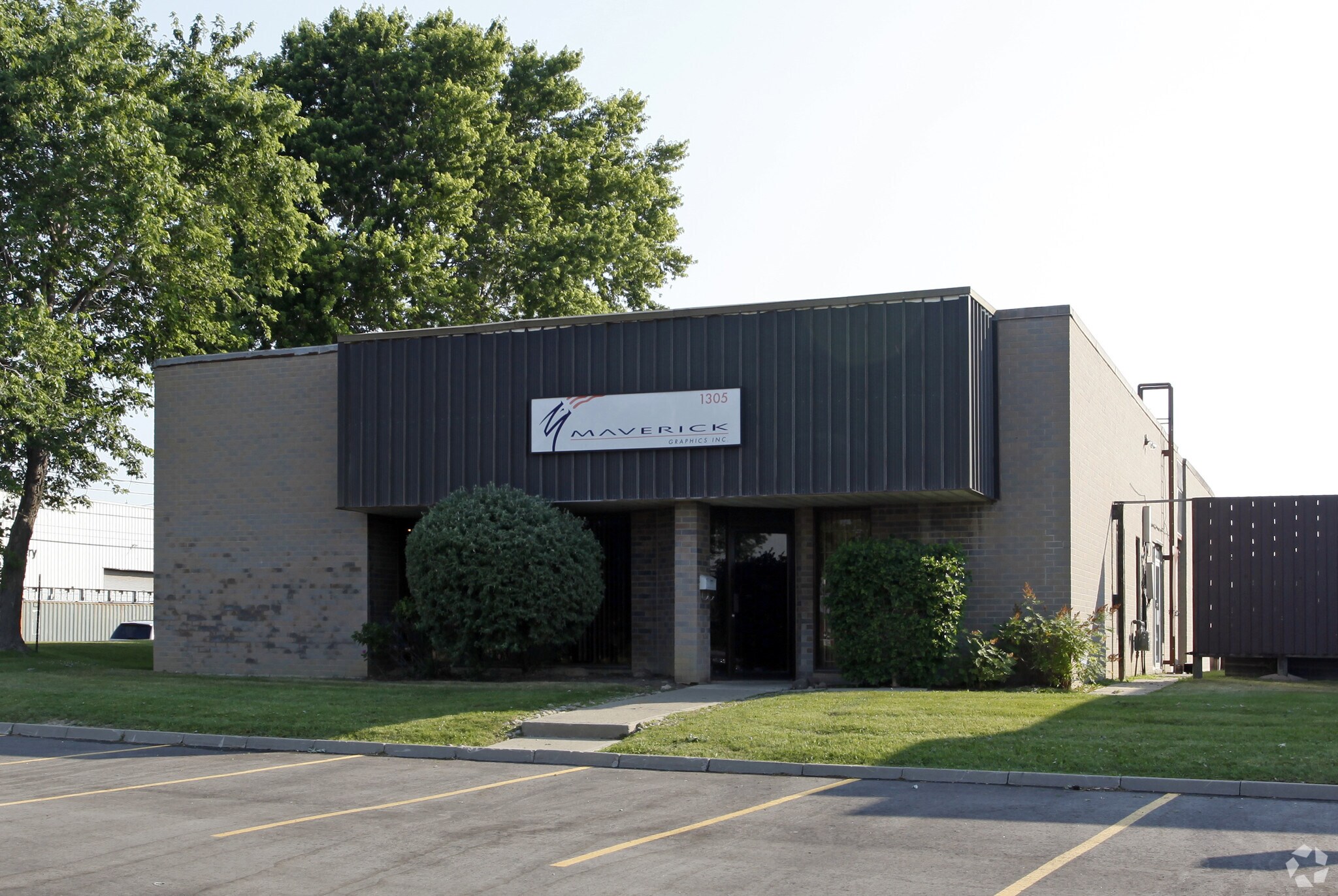 1305 Matheson Blvd E, Mississauga, ON for sale Primary Photo- Image 1 of 1