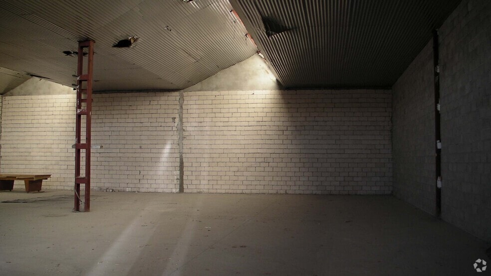 Carretera de el Henar, 50, Cuéllar, Segovia to rent - Building Photo - Image 2 of 11