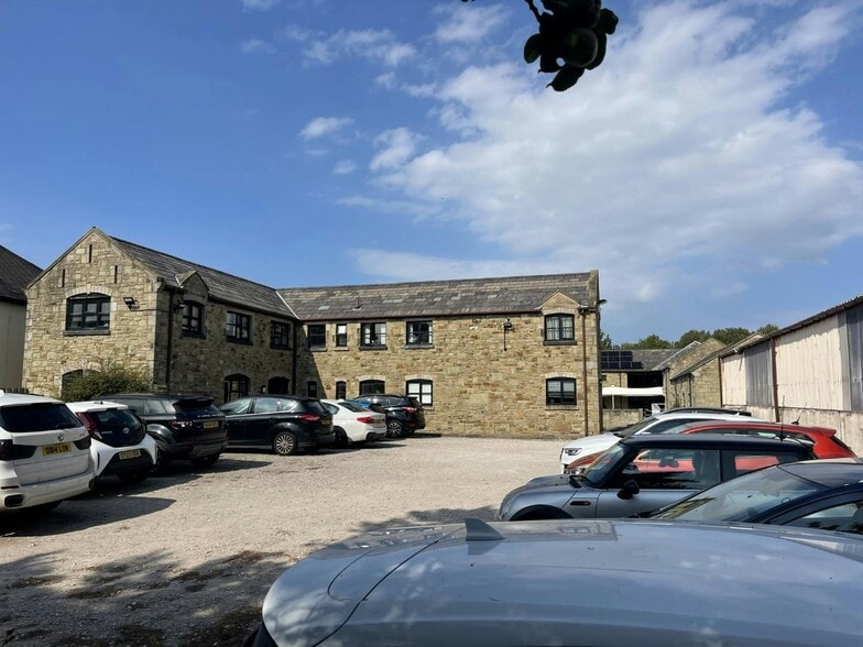 Station Road Road, Holywell to rent - Building Photo - Image 3 of 9