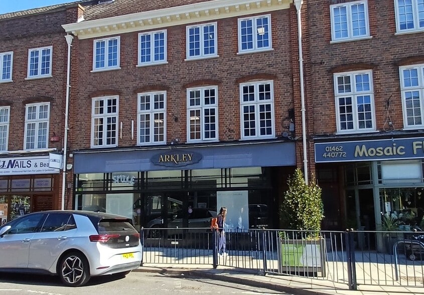 16-17 Hermitage Rd, Hitchin to rent - Building Photo - Image 1 of 1