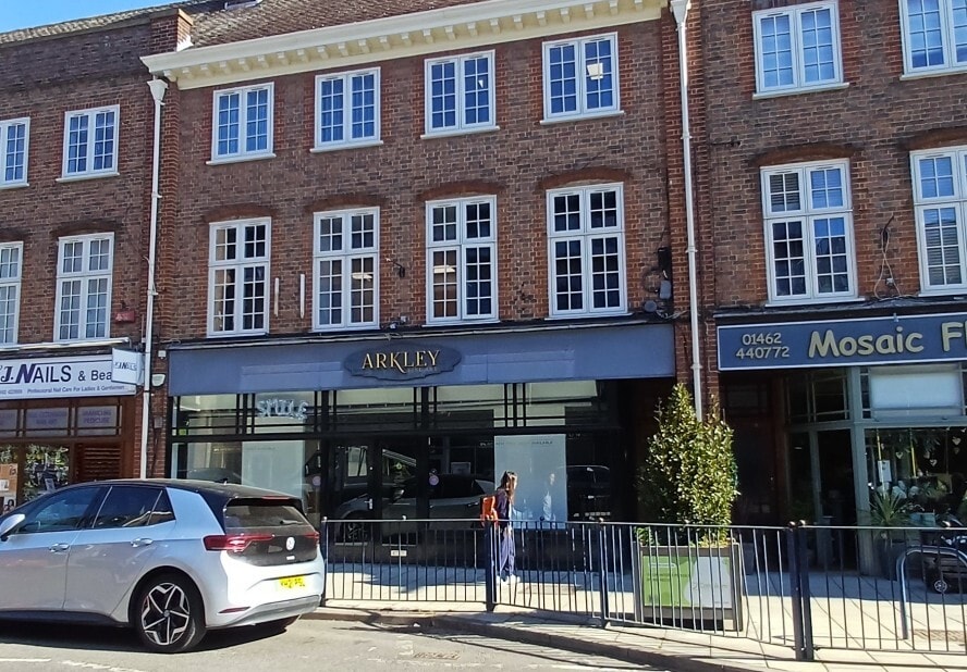 16-17 Hermitage Rd, Hitchin to rent Building Photo- Image 1 of 2