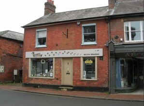 67 High St, Great Missenden for rent Building Photo- Image 2 of 2