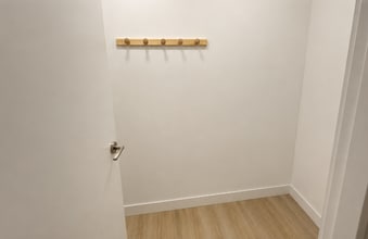 Retail in Alcalá de Henares, Madrid to rent Interior Photo- Image 2 of 4