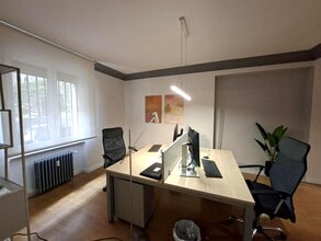 Office in Madrid, Madrid to rent Interior Photo- Image 1 of 13