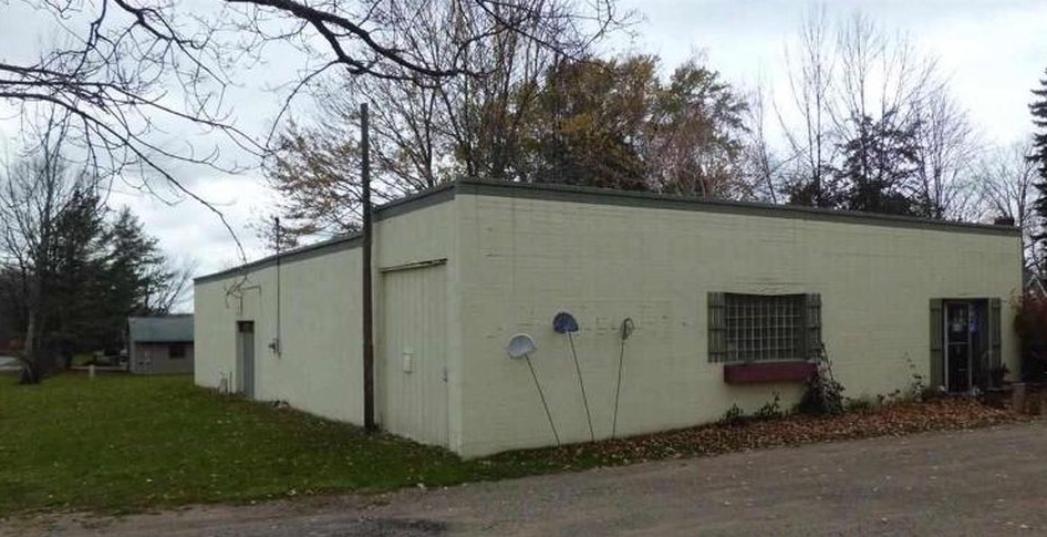 6613 Frankfort Hwy, Benzonia, MI for sale - Primary Photo - Image 1 of 1