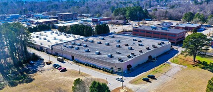 112-118 Jones St, Fuquay Varina, NC for rent Building Photo- Image 1 of 11