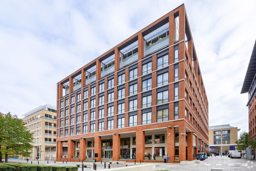 6 Brindley Pl, Birmingham for sale - Primary Photo - Image 1 of 1