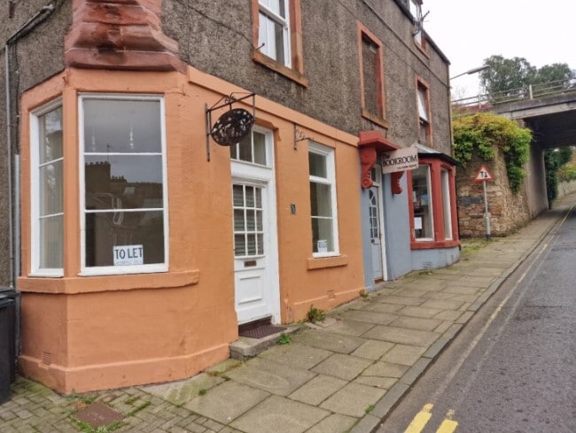 1 Scotts Pl, Melrose for sale - Primary Photo - Image 1 of 1