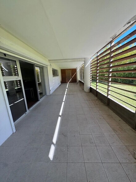 Office / Medical in Anglet to rent - Interior Photo - Image 2 of 2