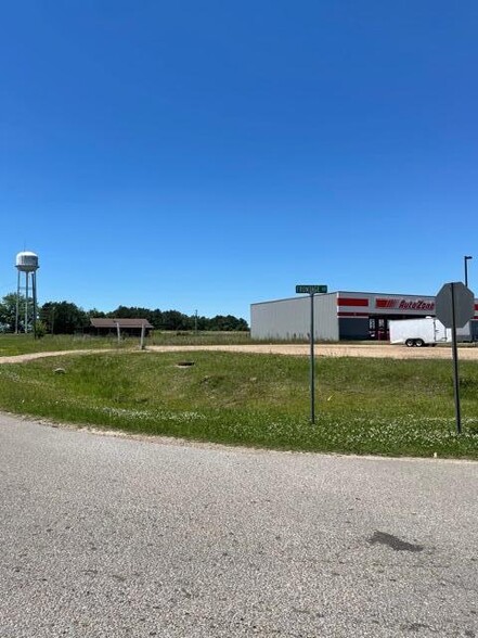 Corner Of KFC & Frontage Rd, Macon, MS for sale - Building Photo - Image 3 of 5