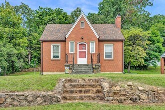 2221 W Main St, Salem, VA for sale Primary Photo- Image 1 of 1