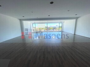 Retail in Sant Cugat del Vallès, Barcelona to rent Interior Photo- Image 2 of 13