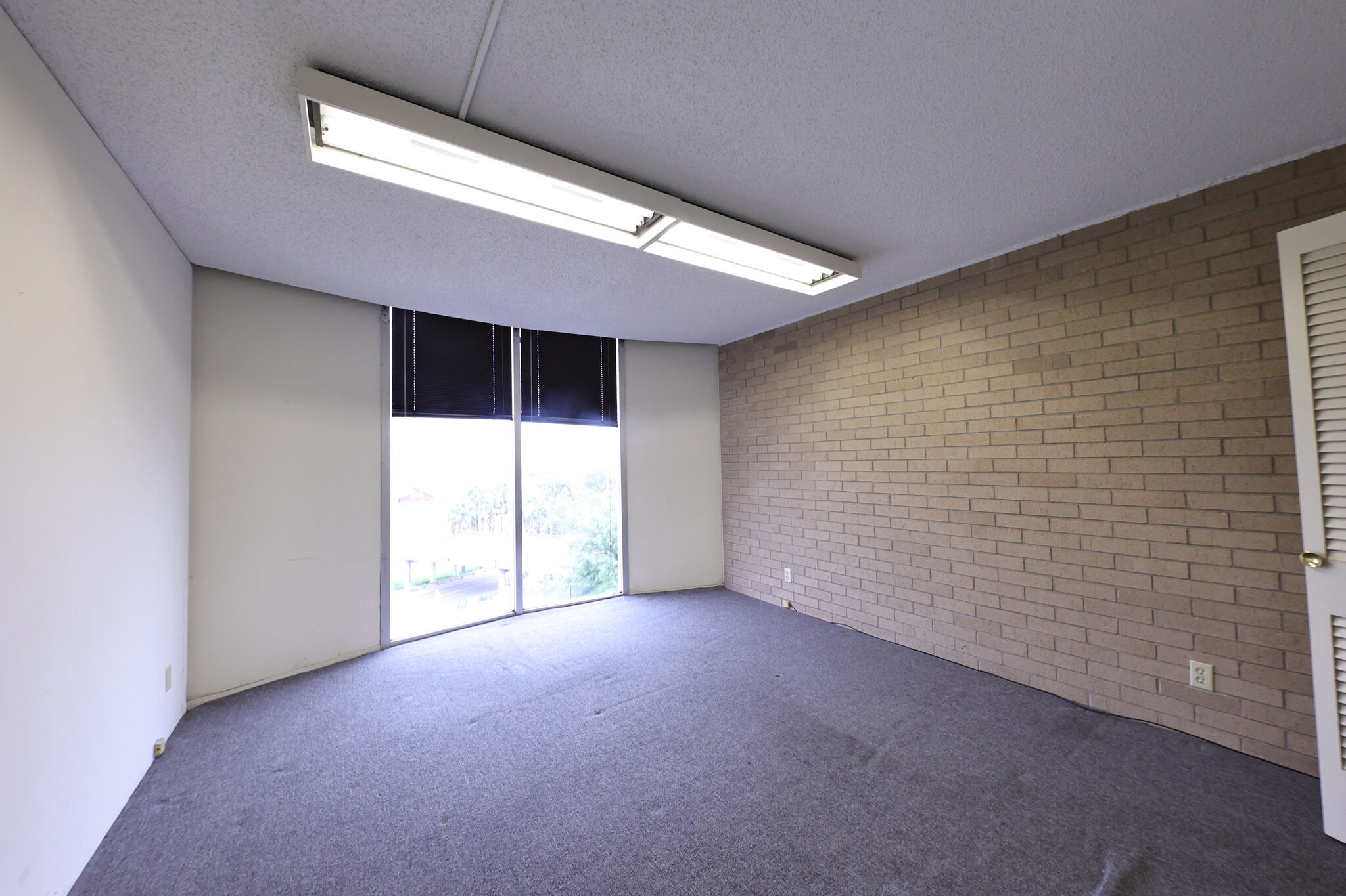 710-724 Buffalo St, Corpus Christi, TX for rent Interior Photo- Image 1 of 4