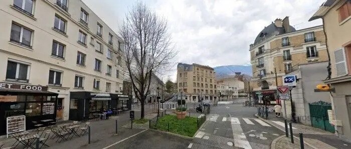 Location Commerce 75 m² - Photo 1