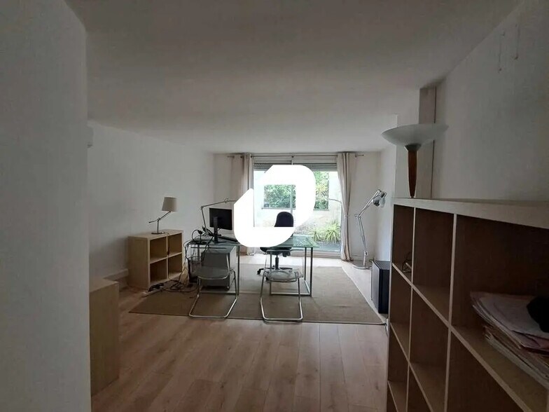 Office in Bordeaux to rent - Interior Photo - Image 2 of 17