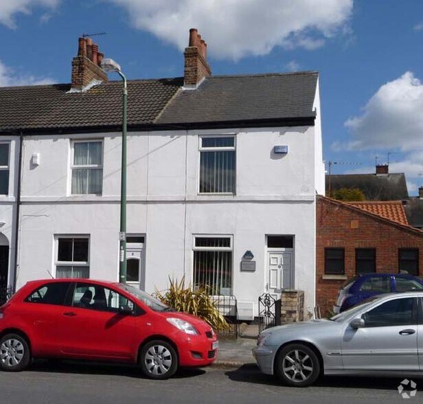 6 St, Cottingham HU16 5QU UK