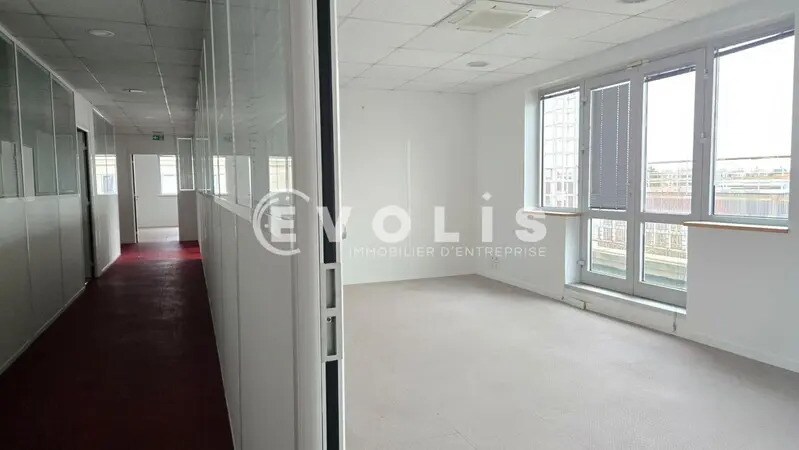 Light Industrial in Chevilly-Larue to rent - Interior Photo - Image 2 of 29