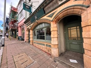 122A Fore St, Exeter to rent Interior Photo- Image 2 of 8
