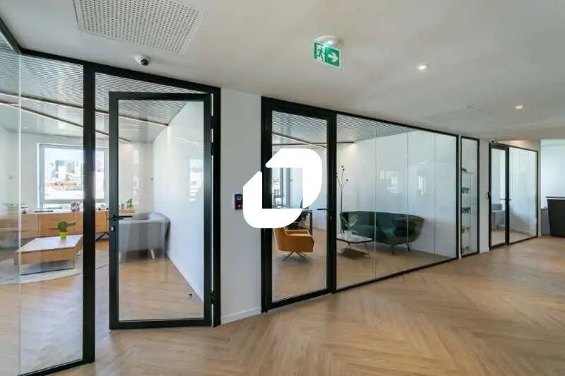 Office in Puteaux to rent - Building Photo - Image 2 of 17