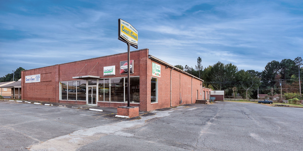 2133 E Race Ave, Searcy, AR for sale - Building Photo - Image 1 of 1