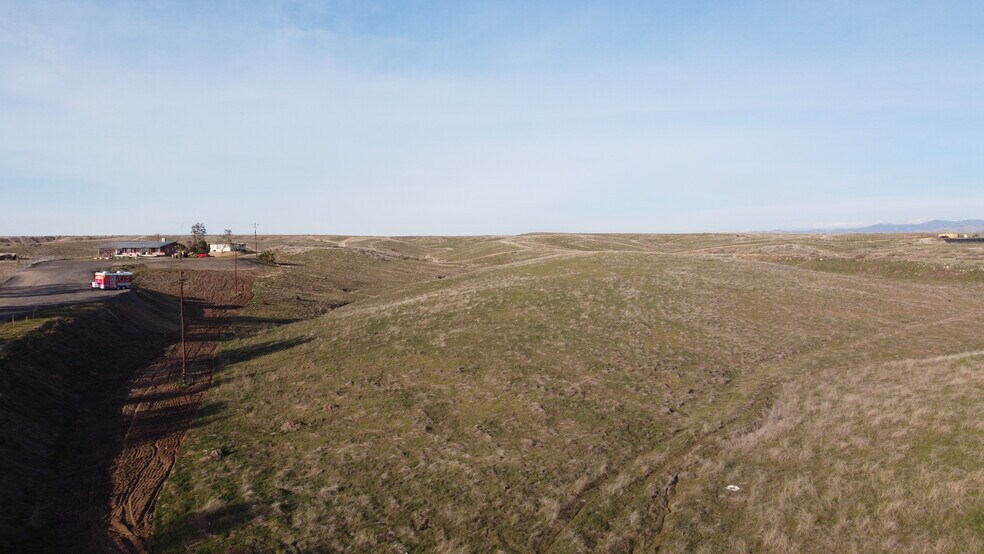 8696 Kern Canyon Road Hwy, Bakersfield, CA for sale - Building Photo - Image 2 of 10