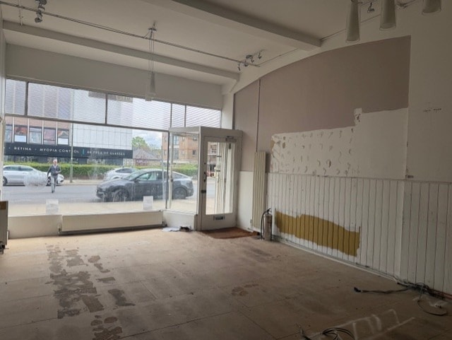 983 High Rd, London to rent - Interior Photo - Image 3 of 3