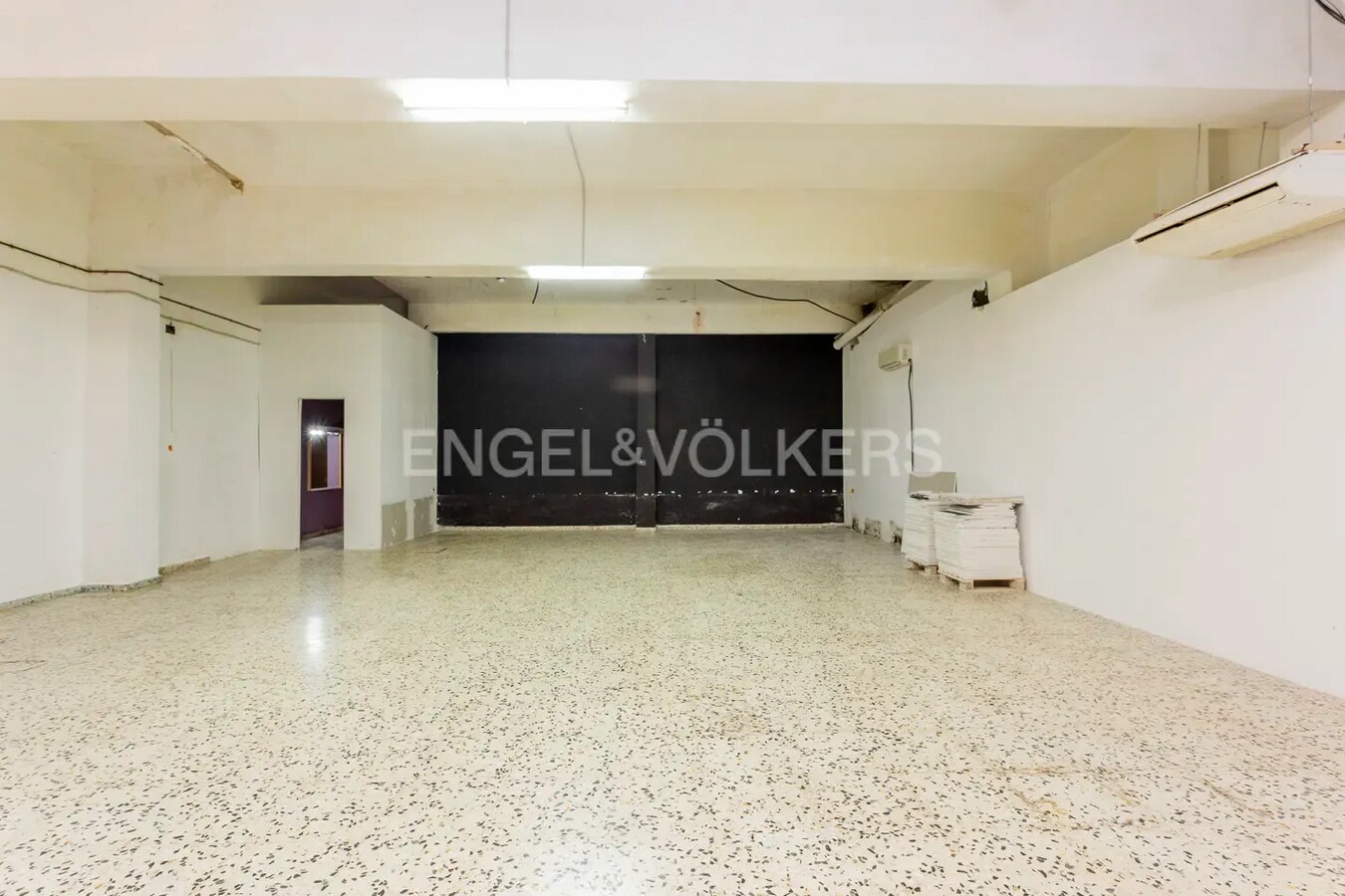 Tarragona, TAR 43005 - - - Interior Photo - Image 2 of 6