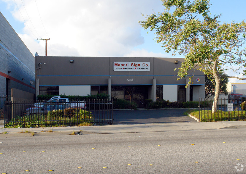 1928 W 135th St, Gardena, CA for rent - Building Photo - Image 1 of 3