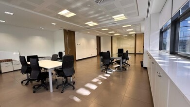 Office in Villaviciosa de Odón, Madrid to rent Interior Photo- Image 1 of 28