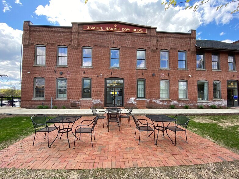 14 Dixon Ave, Concord 03301