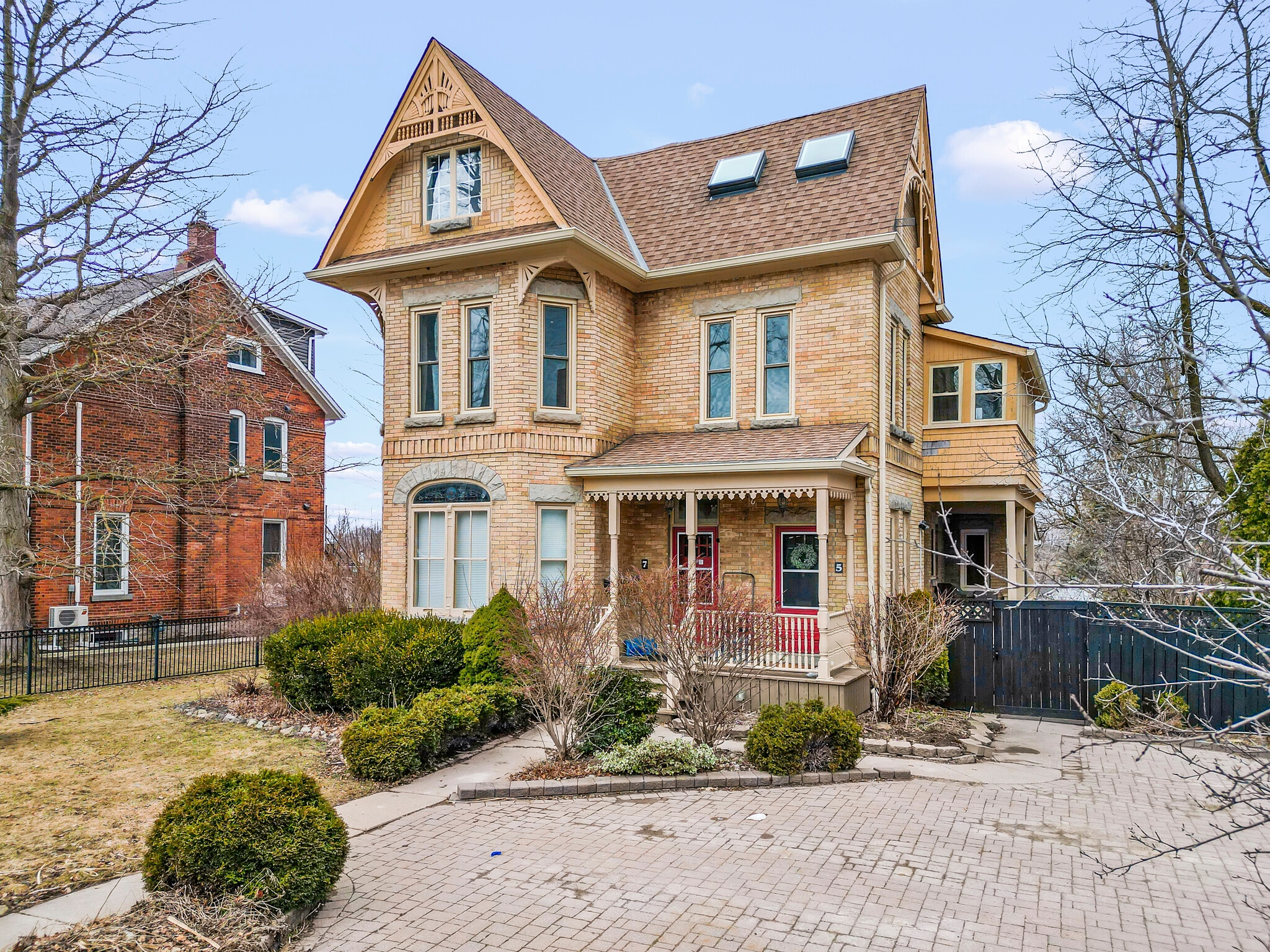 5-7 Zina St, Orangeville, ON for sale Primary Photo- Image 1 of 1