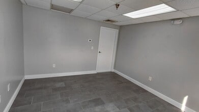 21113 Johnson St, Pembroke Pines, FL to rent Interior Photo- Image 1 of 4