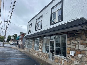 800 State Rd, Croydon, PA for rent Building Photo- Image 1 of 3