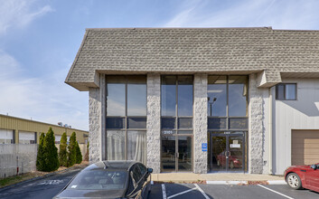 2101 Parkway Dr, Saint Peters, MO for rent Building Photo- Image 1 of 39