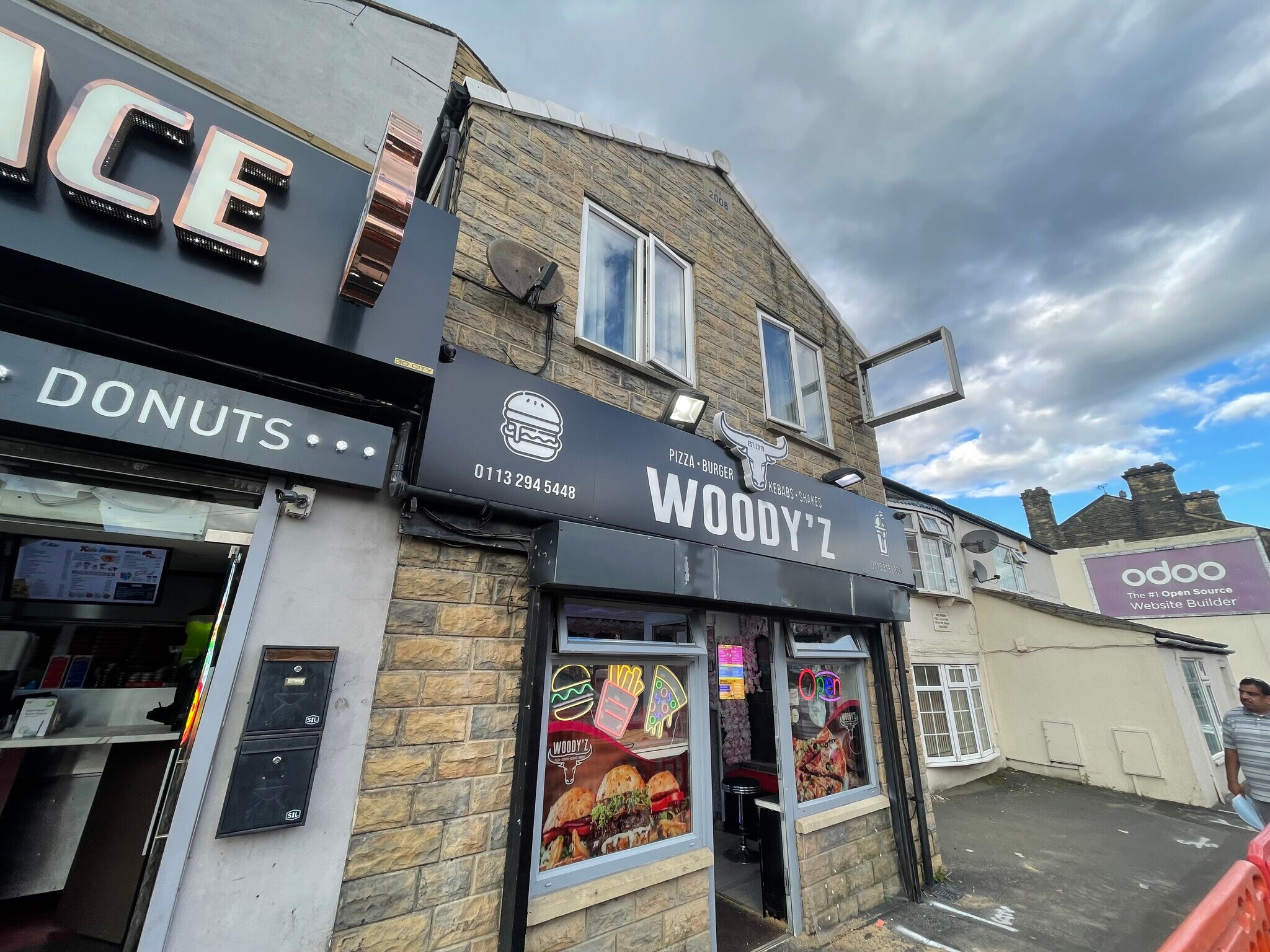 106 Town Street St, Pudsey for sale Primary Photo- Image 1 of 1