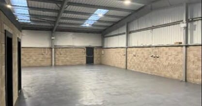 85 Station Rd, Deeside to rent Interior Photo- Image 2 of 9