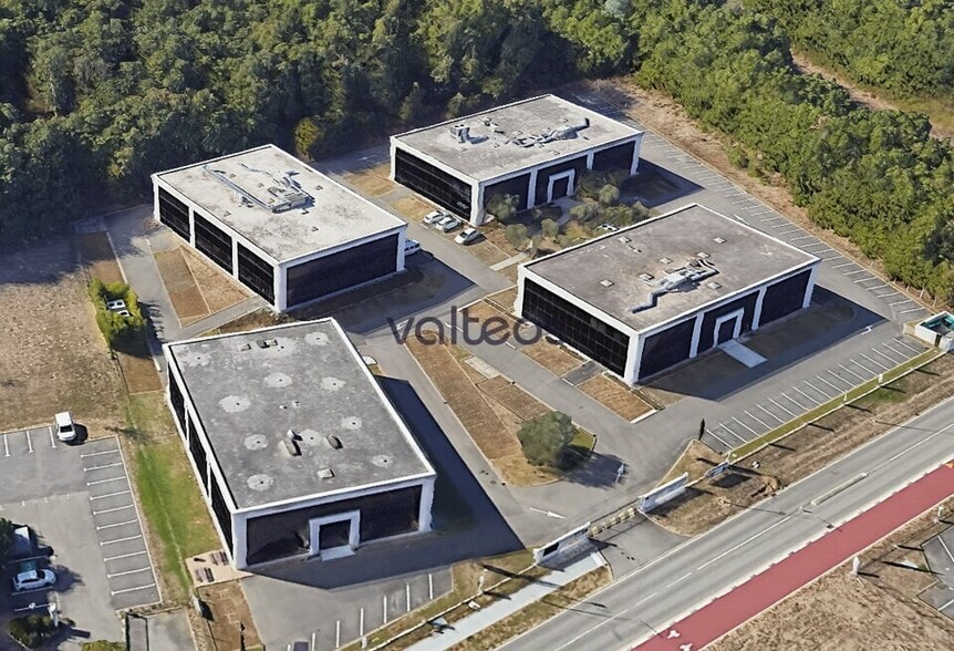 57 Avenue Jean Monnet, Colomiers to rent - Aerial - Image 2 of 11
